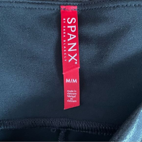 SOLD SPANX Faux Leather Leggings Black High-Waisted Countoured Sz Medium - Picture 7 of 13